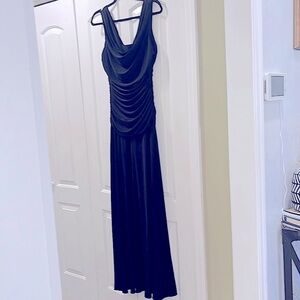 NW Nightway Black Pullover Ruched Front & Back Dress Size 10 Gown Evening Dressy